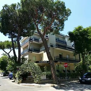 Fiorina Bed&breakfast - Beach Village Gratuito - Colazione Fino A Mezzogiorno Riccione