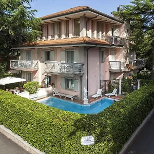 Residenza Lidia 2* Riccione