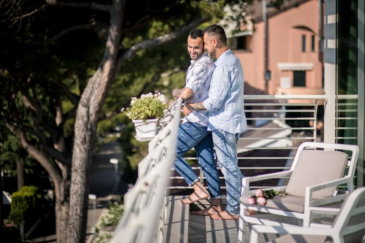 The One Hotel - Designed For Adults - Pet Lovers Riccione