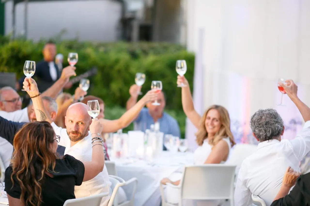 The One Hotel - Designed For Adults - Pet Lovers Riccione