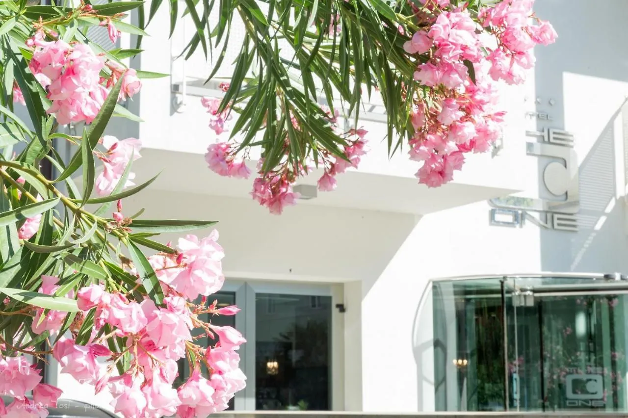 The One Hotel - Designed For Adults - Pet Lovers Riccione